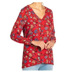 Chelsea & Theodore top Women's medium Tulip hem Crossover Long sleeves V-neck